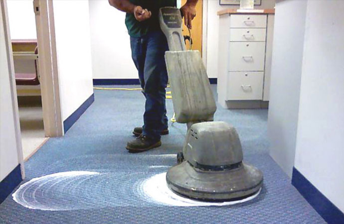 Commercial Carpet Cleaner
            